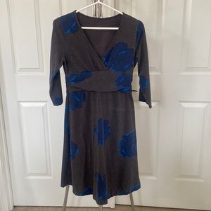 Patagonia Dress Medium grey/blue 3/4 sleeve V neck casual cotton